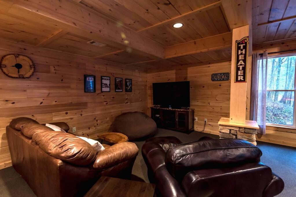 Private Creekside Cabin+Hot Tub,Pool Table, & Pets Ellijay Dış mekan fotoğraf