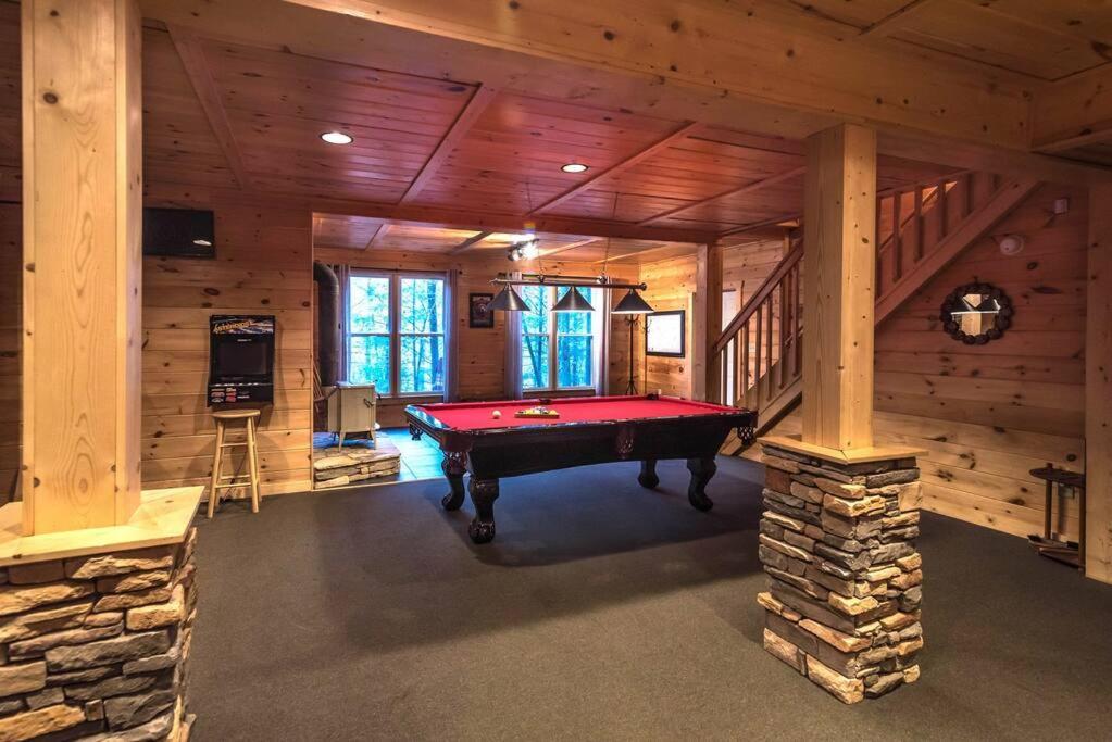 Private Creekside Cabin+Hot Tub,Pool Table, & Pets Ellijay Dış mekan fotoğraf
