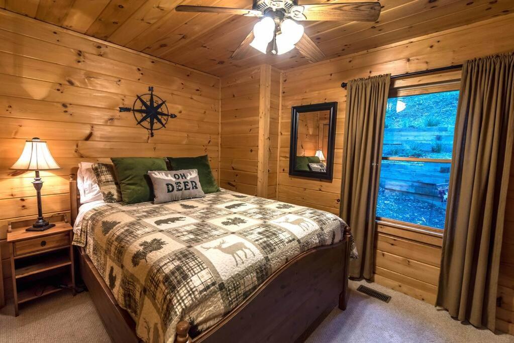 Private Creekside Cabin+Hot Tub,Pool Table, & Pets Ellijay Dış mekan fotoğraf