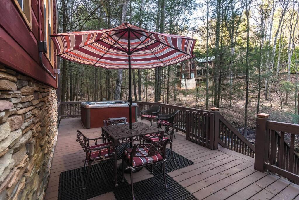 Private Creekside Cabin+Hot Tub,Pool Table, & Pets Ellijay Dış mekan fotoğraf
